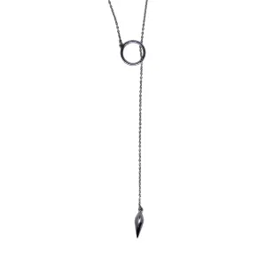 14kt White Gold Cirlce Leaf Necklace
