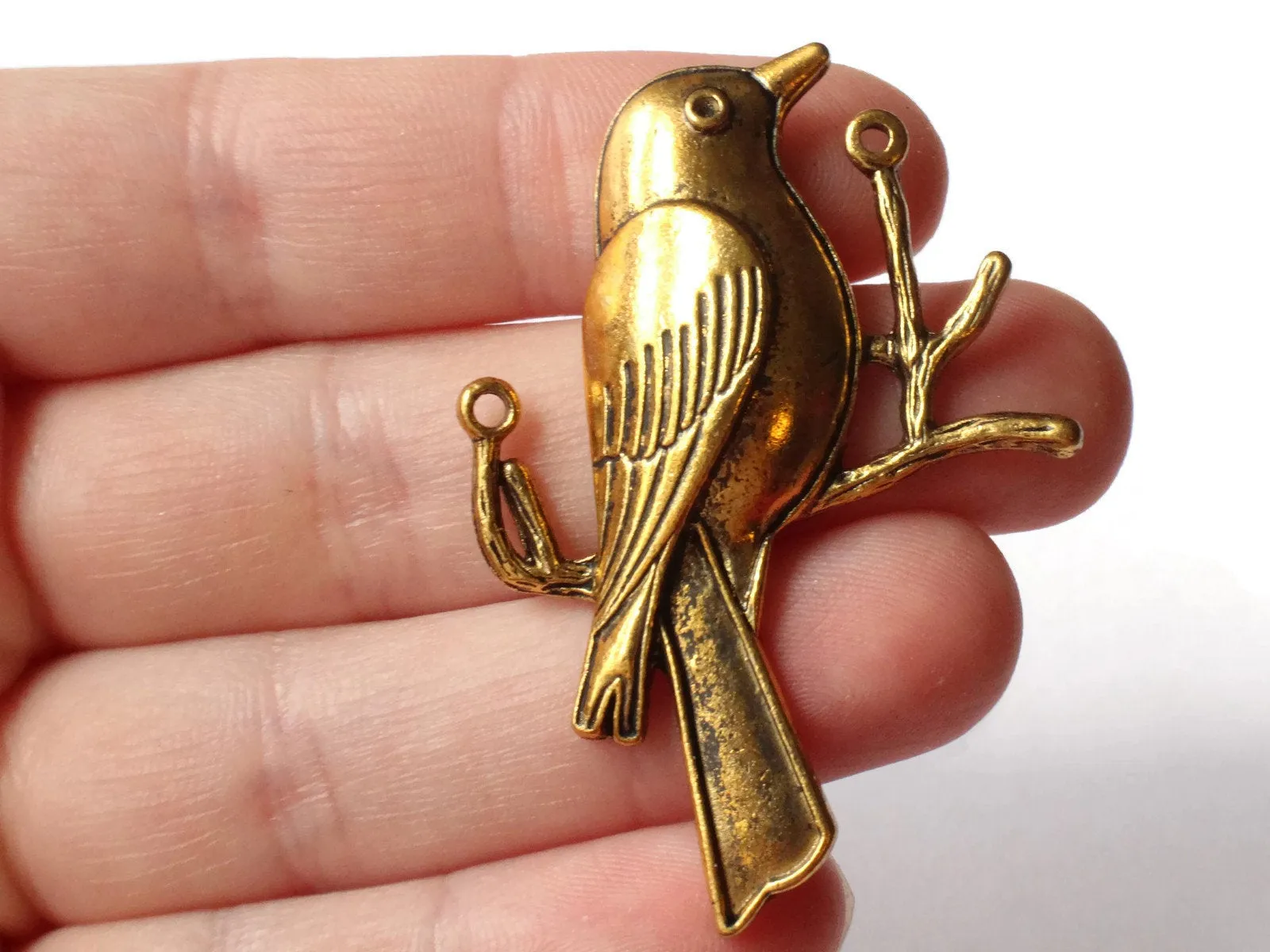 2 Robin Antique Gold Zinc Alloy Pendants
