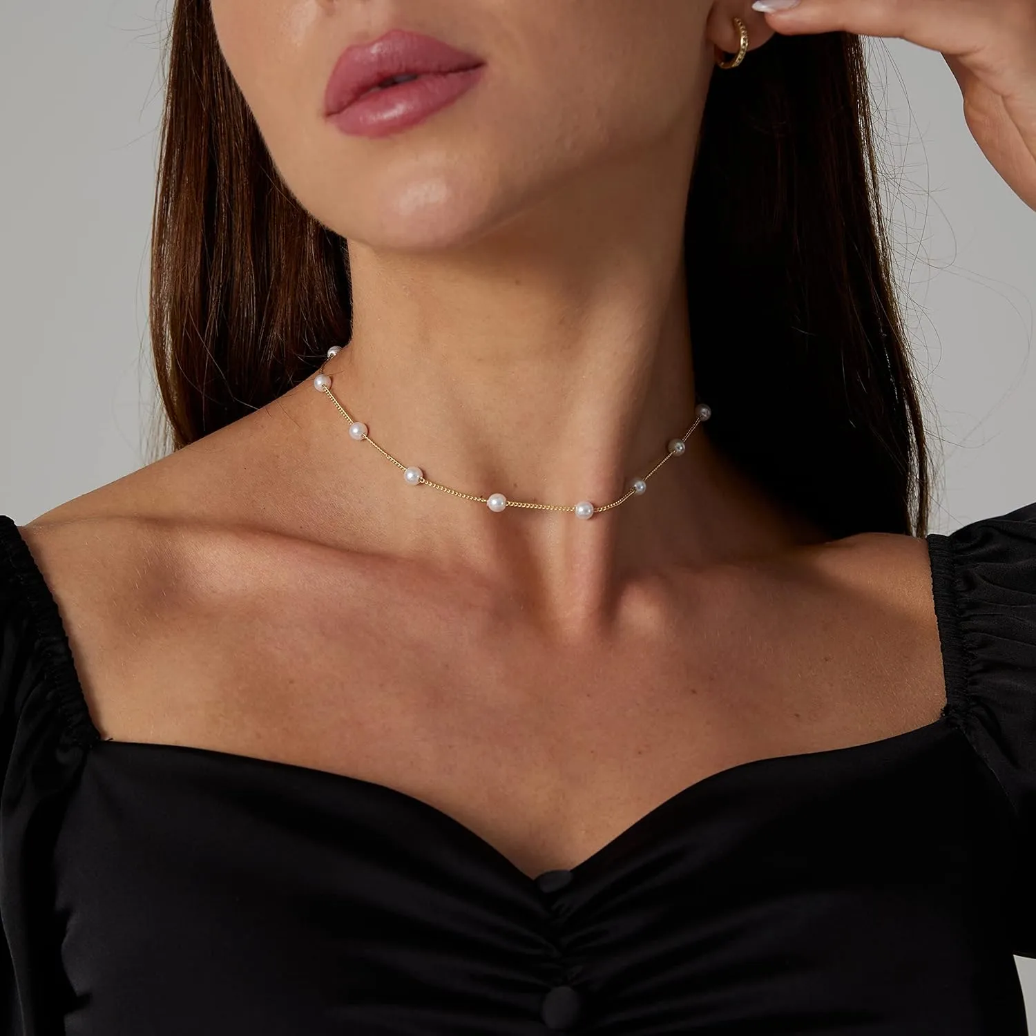 ASCOMY Dainty Pearl Necklaces for Women 14K Gold Plated Chunky Half Pearl Half Chain Toggle Necklace Minimalist Pearl Cuban Paper Clip Toggle Clasp Chain Everyday Jewelry