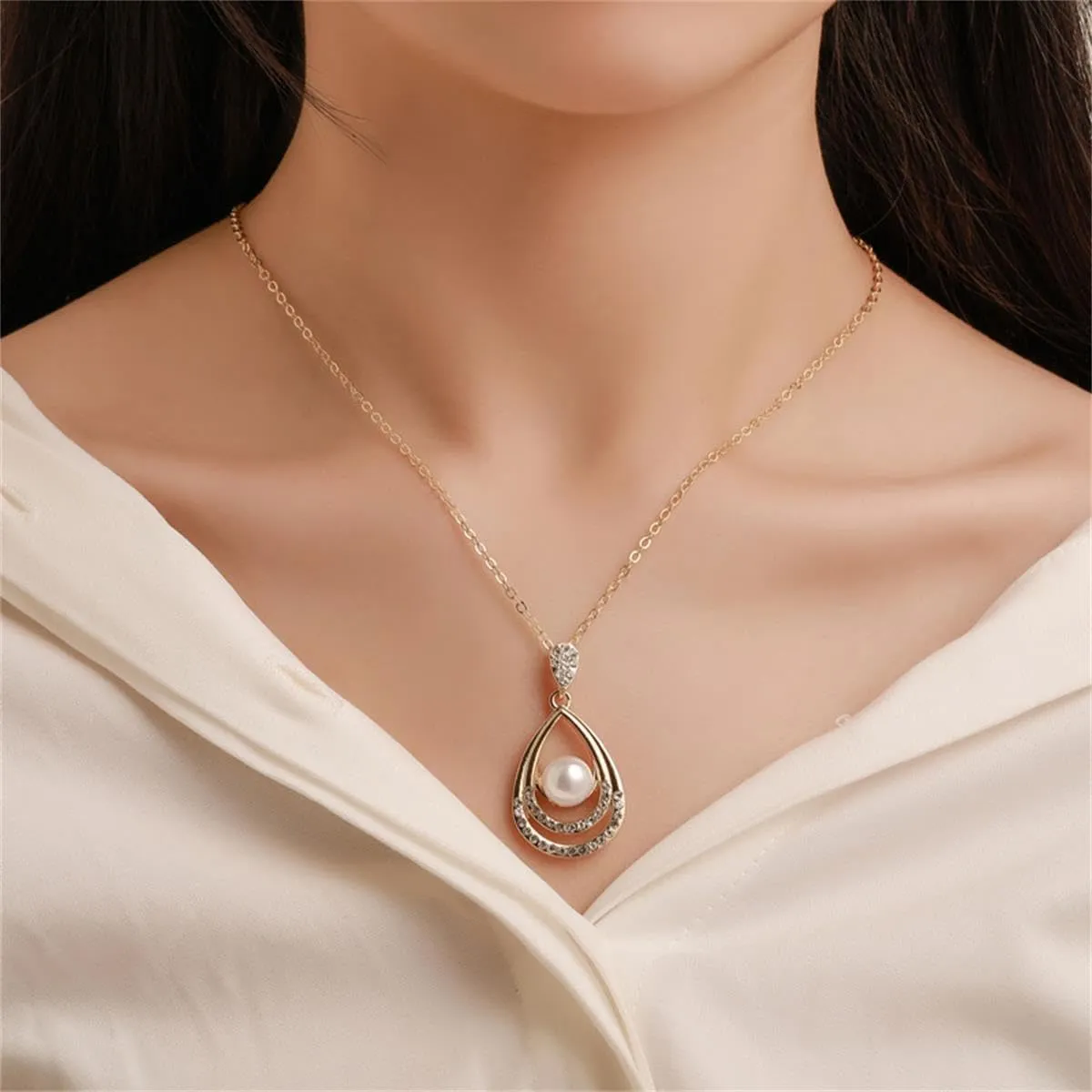 Classic Faux Pearl Necklace Earrings Jewelry Set Round White Pearl Costume Jewelry Simulated Pearl Necklaces Set
