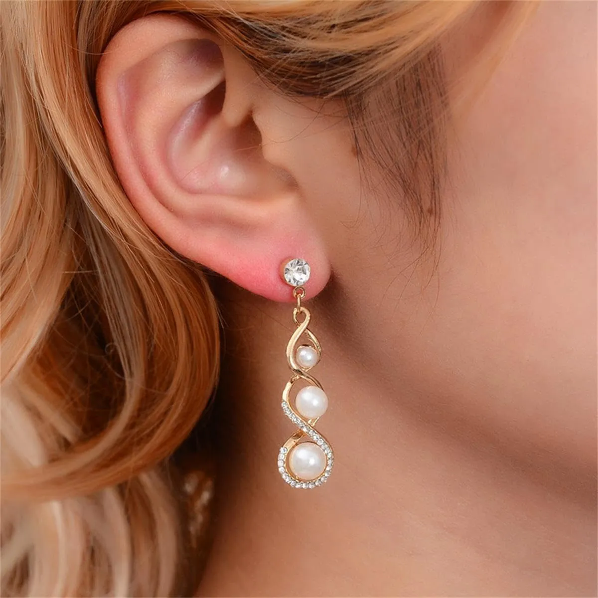 Classic Faux Pearl Necklace Earrings Jewelry Set Round White Pearl Costume Jewelry Simulated Pearl Necklaces Set