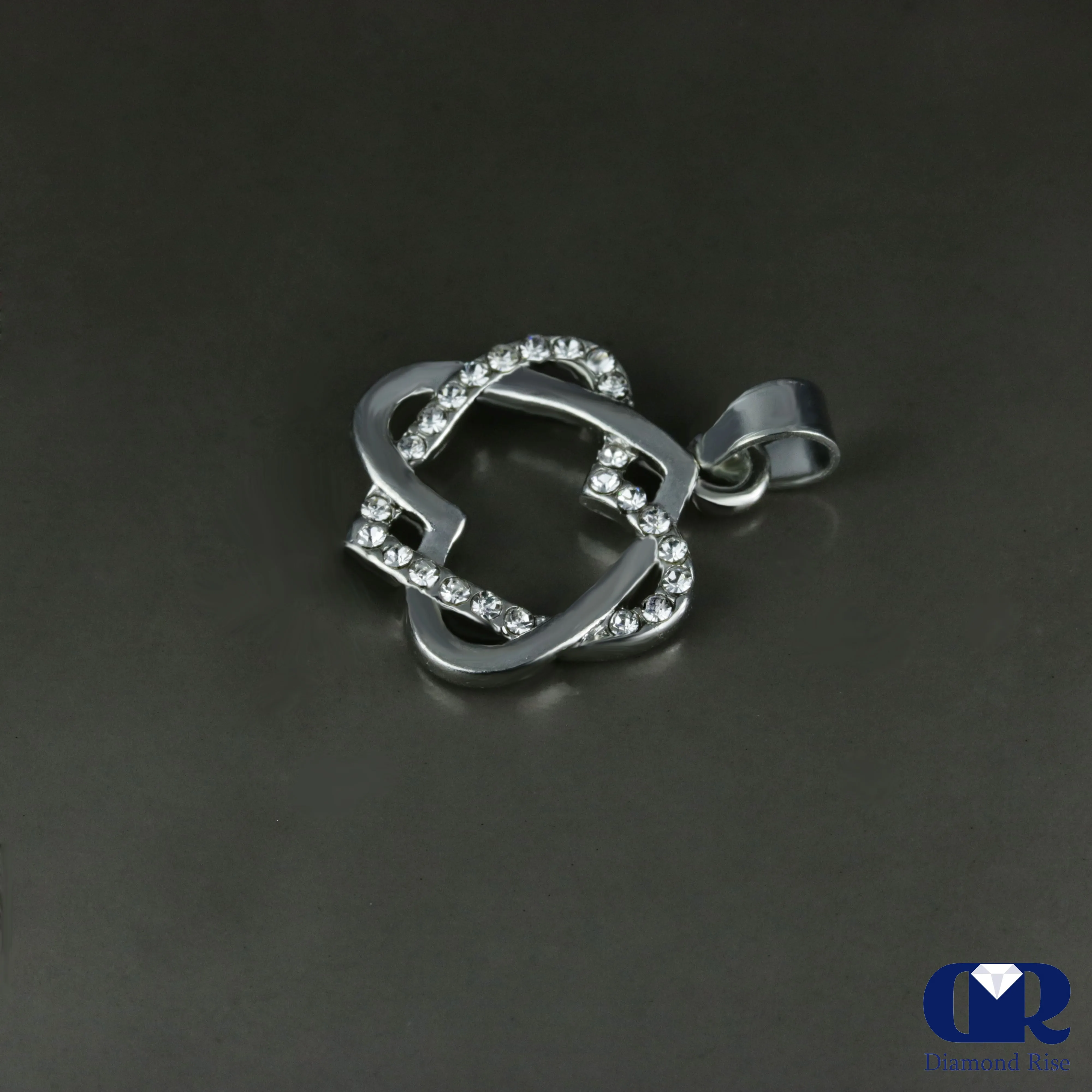 Diamond Double Twisted Heart Pendant Necklace In 14K Gold