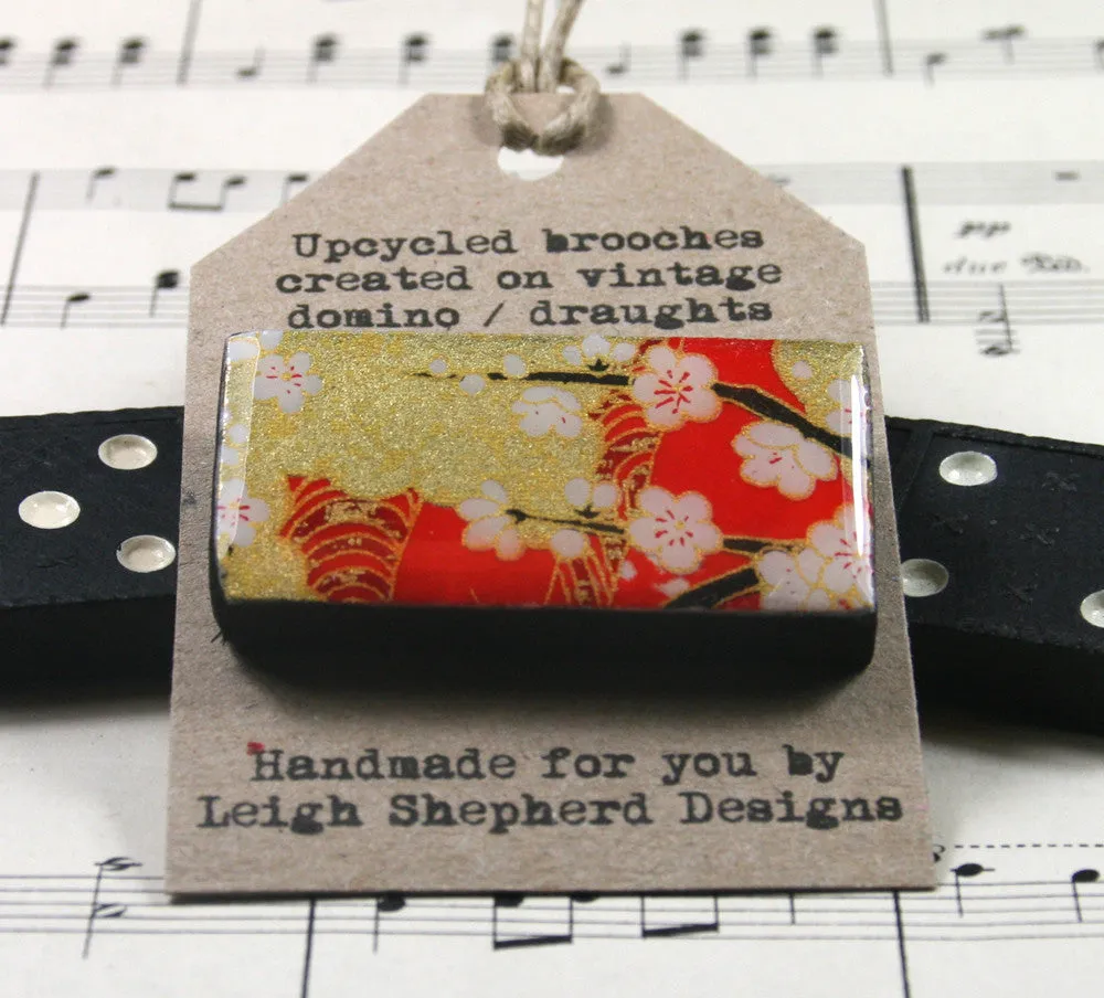 Domino Brooch - Chiyo Red