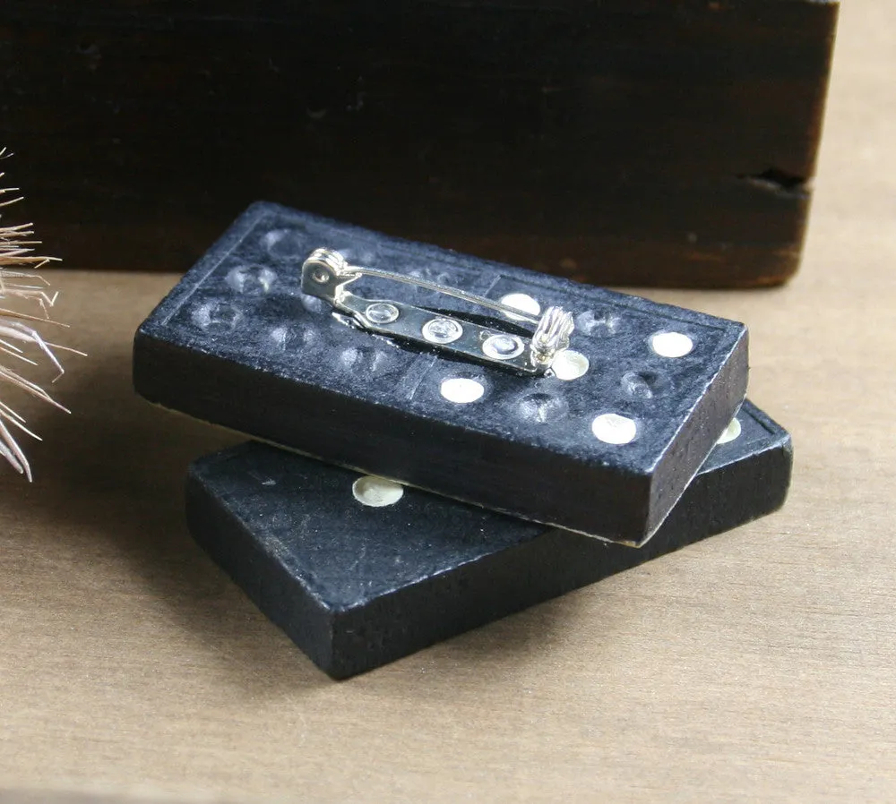 Domino Brooch - Chiyo Red