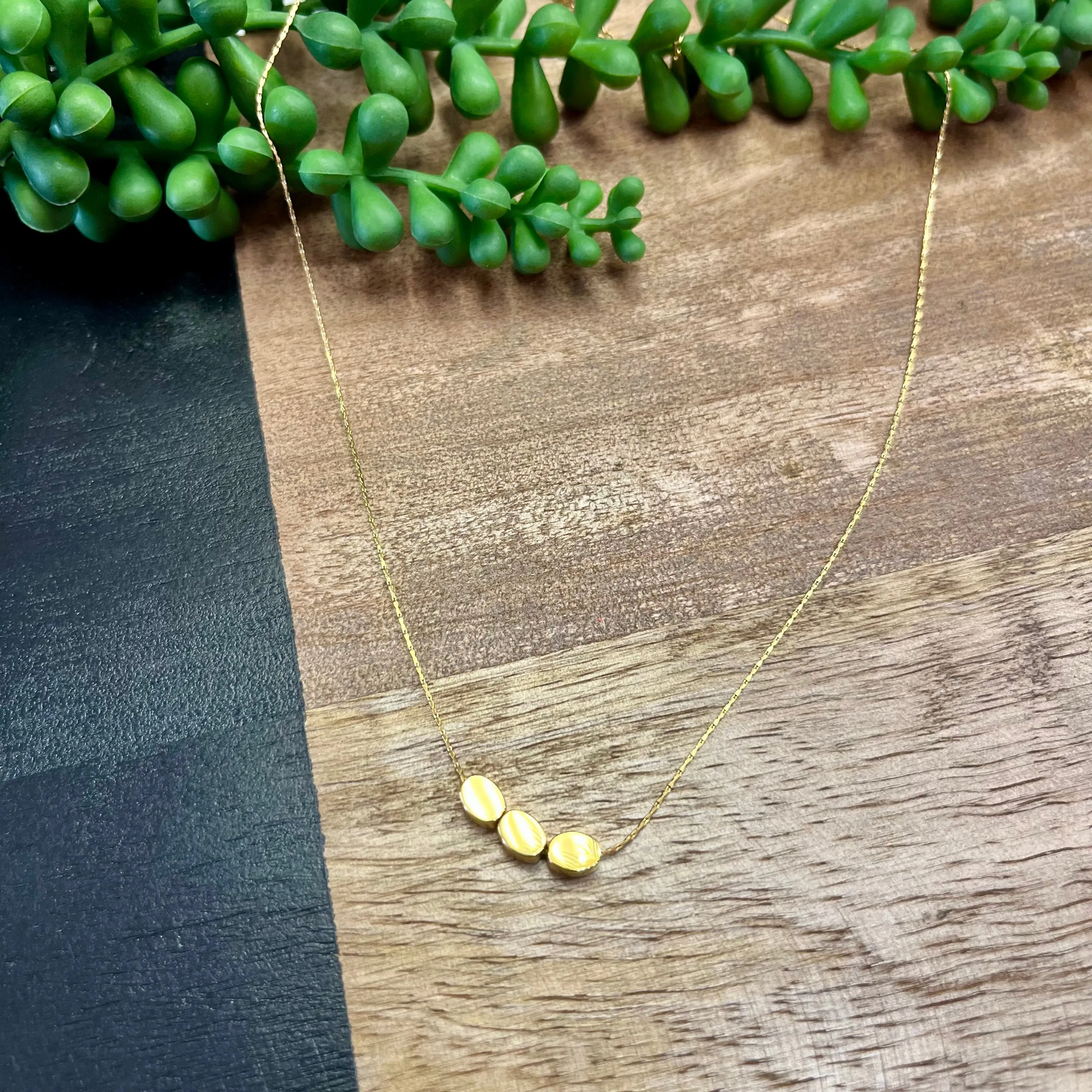 Gold 3Oval Danity Necklace