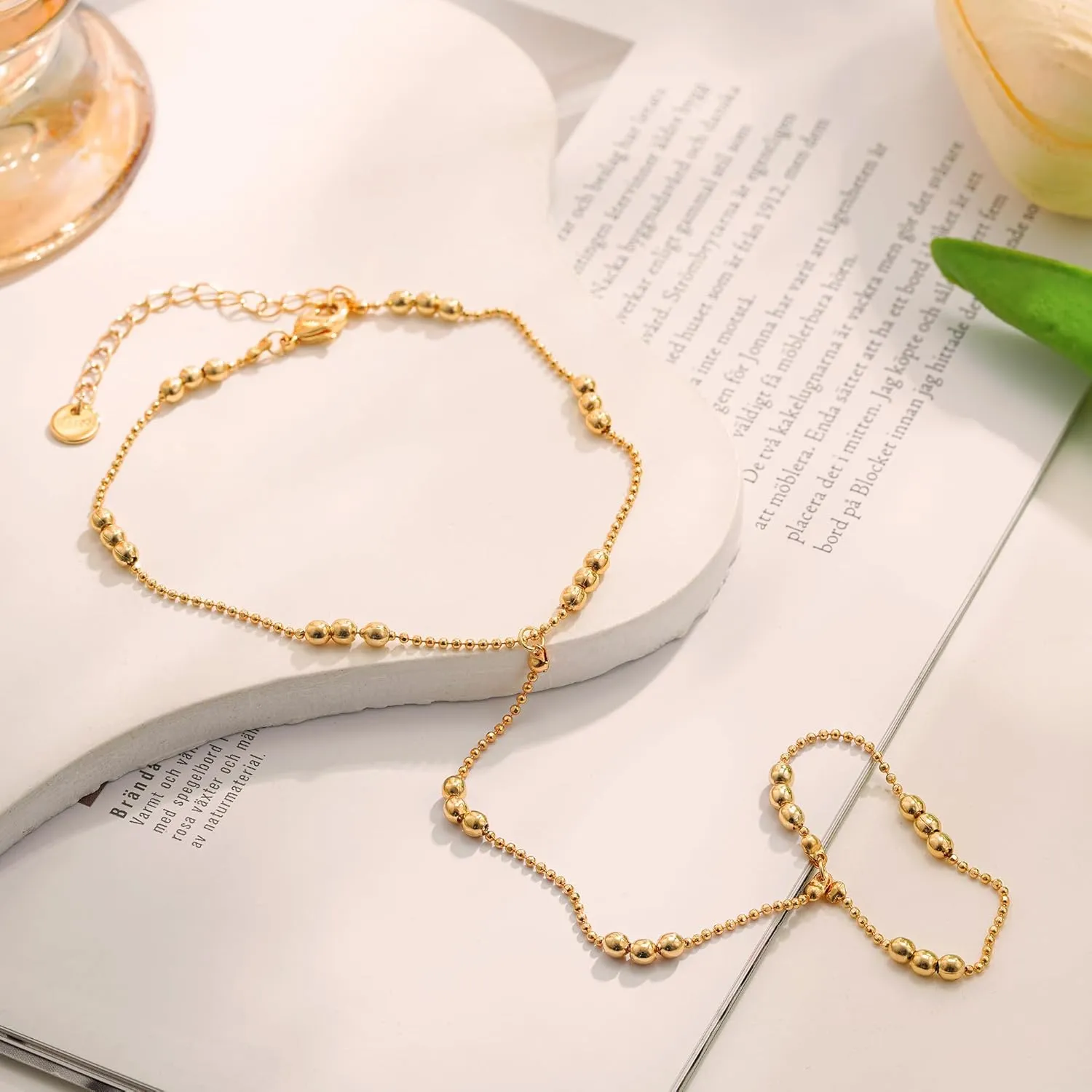 Gold Hand Chain Bracelets for Women, 14K Gold Plated Hand Chain Dainty Finger Ring Bracelet Gold Jewelry Gifts Trendy