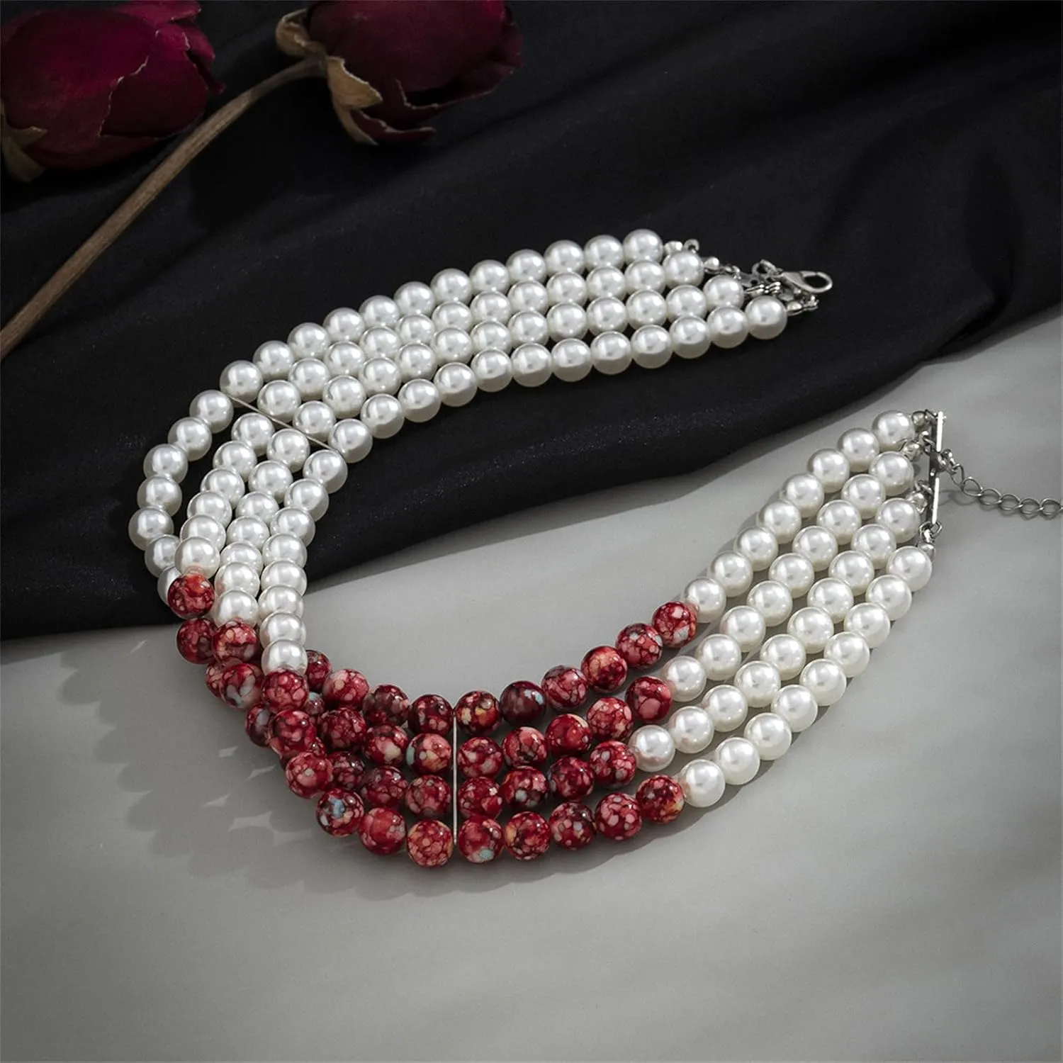 Gothic Blood Pearl Necklace for Women, Adjustable Dripping Blood Choker Layered Bleeding Pearls Necklaces Punk Bloody Tassel Clavicle Halloween Jewelry