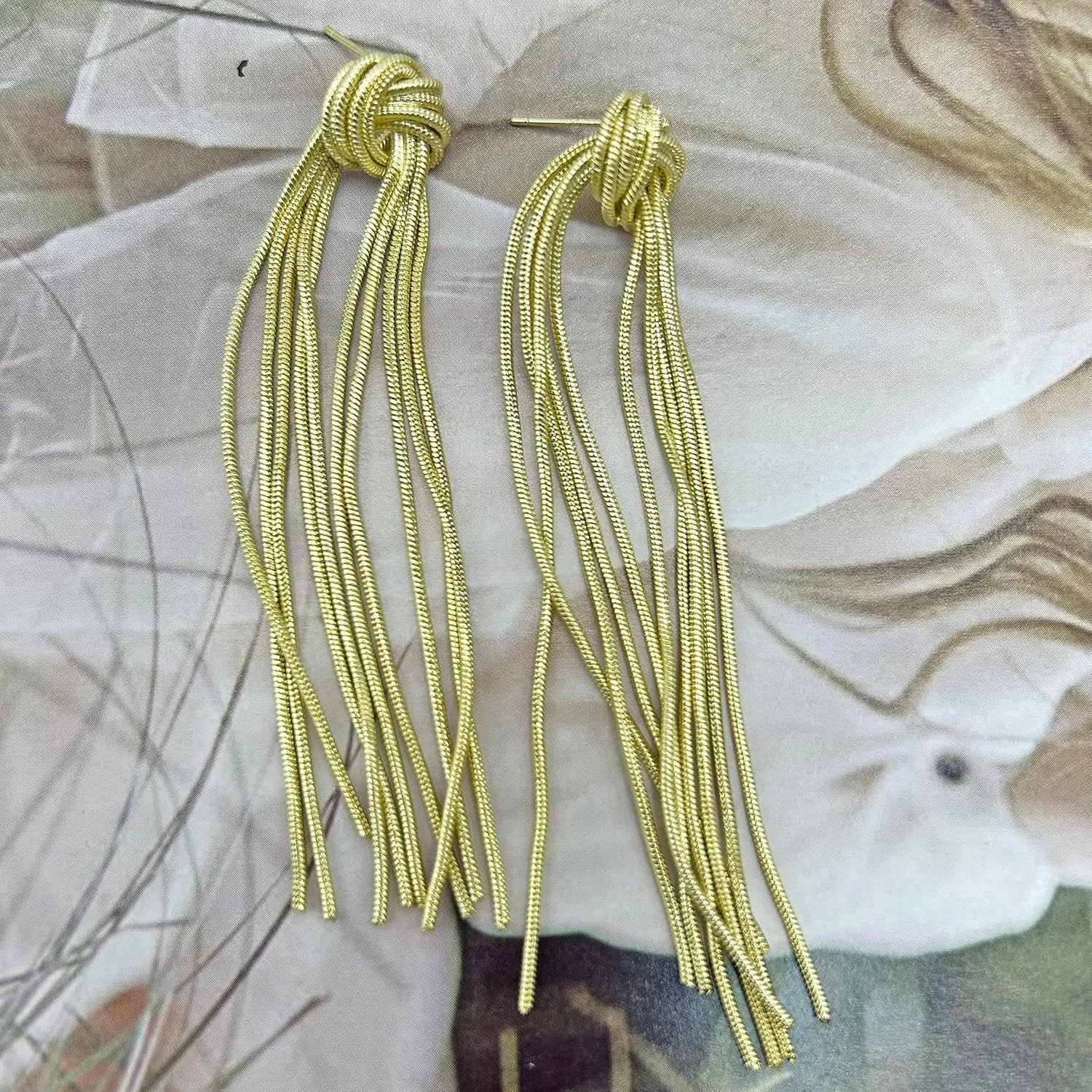 Knot Tassel Earrings for Women Long Gold Tassel Dangle Knot Earrings Knot Snake Chain Fringe Statement Earrings