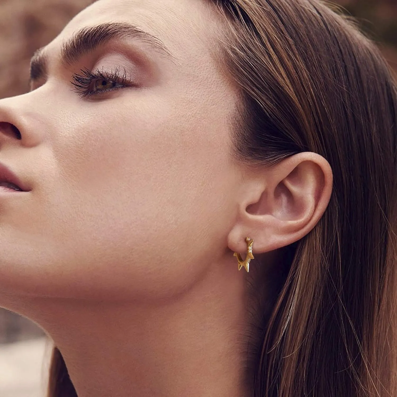 MEVECCO Dainty Gold Hoop Earrings for Women 18K Gold Plated Spike Huggie Hoop Earrings Geometry Handmade Minimalist Hypoallergenic Hoop Earrings for Her Gifts