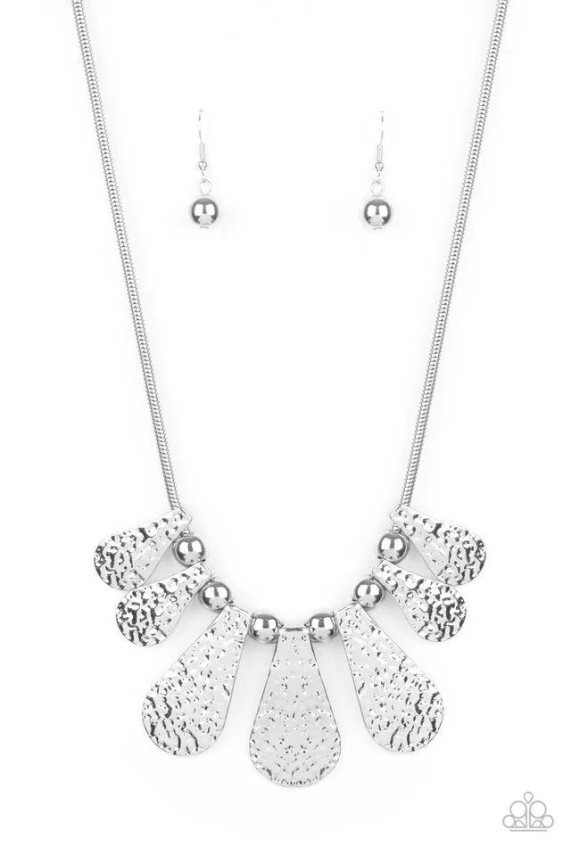Paparazzi Necklace ~ Gallery Goddess - Silver