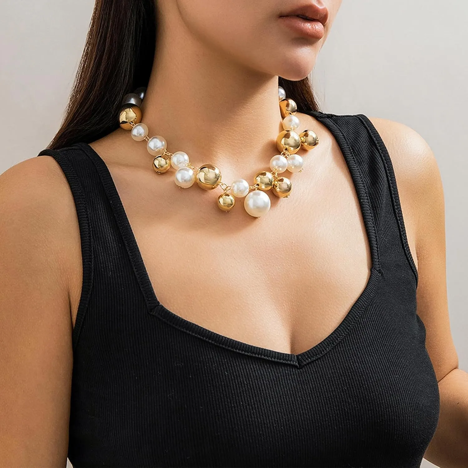 Pearl Choker Necklaces for Women Fake Pearl Necklace Big Chunky Pearl Necklace Gold Statement Necklace Party Bride Wedding Trendy Jewelry Gifts