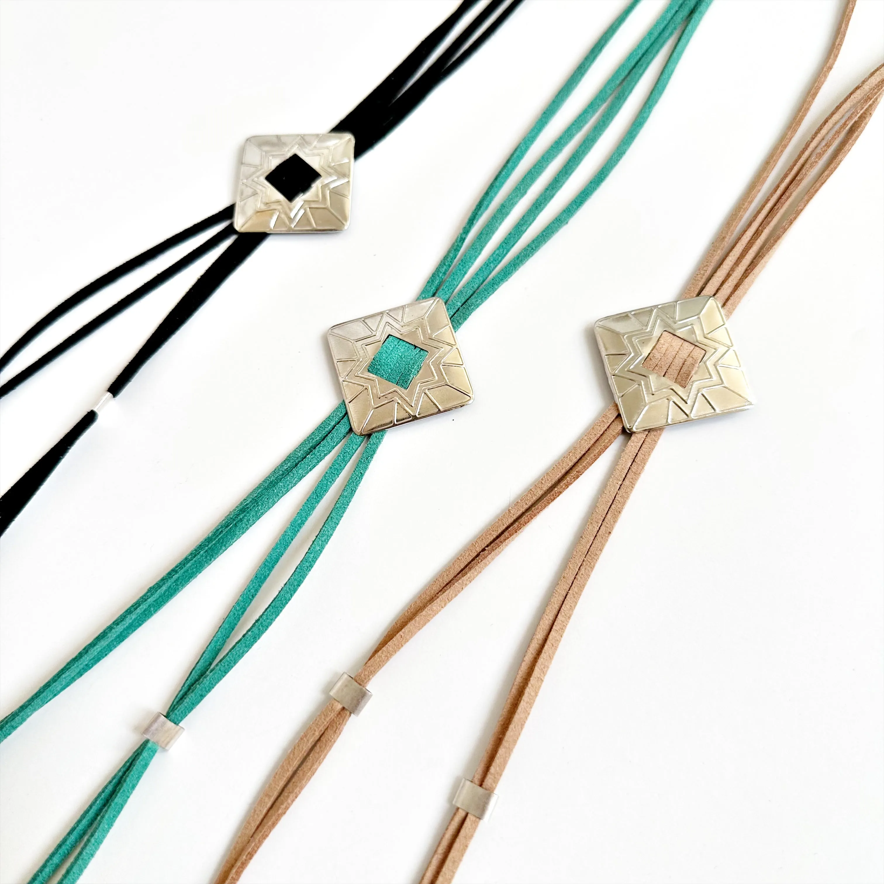 “Rangeland Bolo Necklaces (Silver)