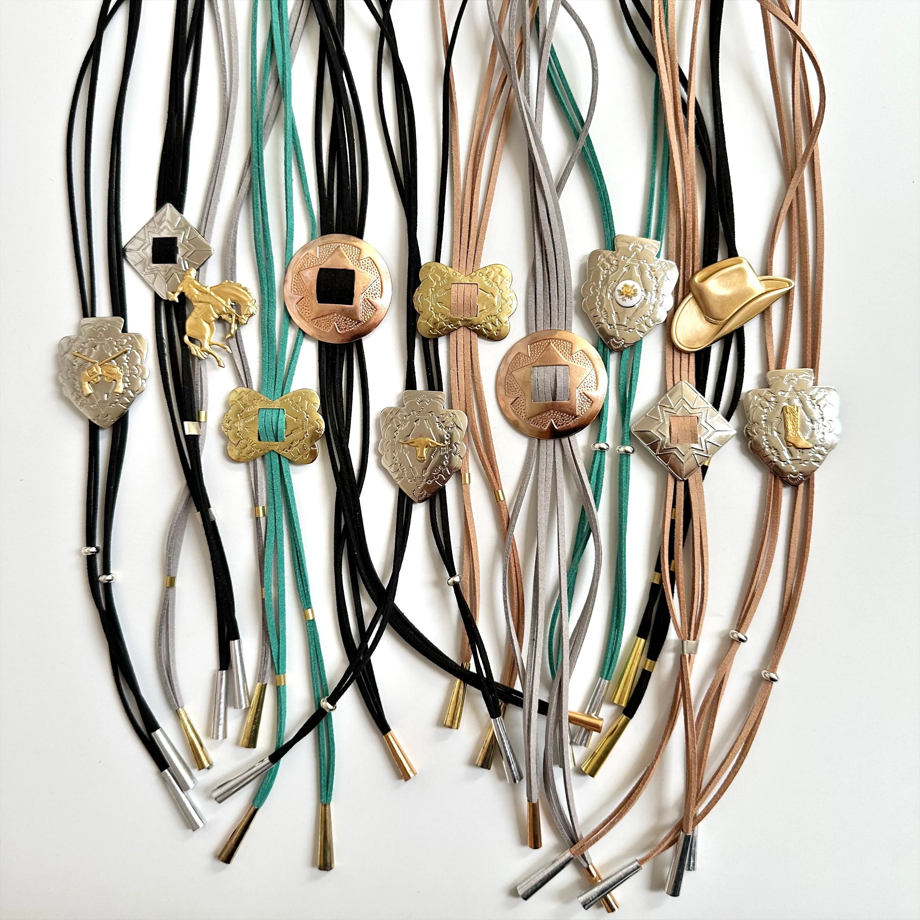 “Rangeland Bolo Necklaces (Silver)