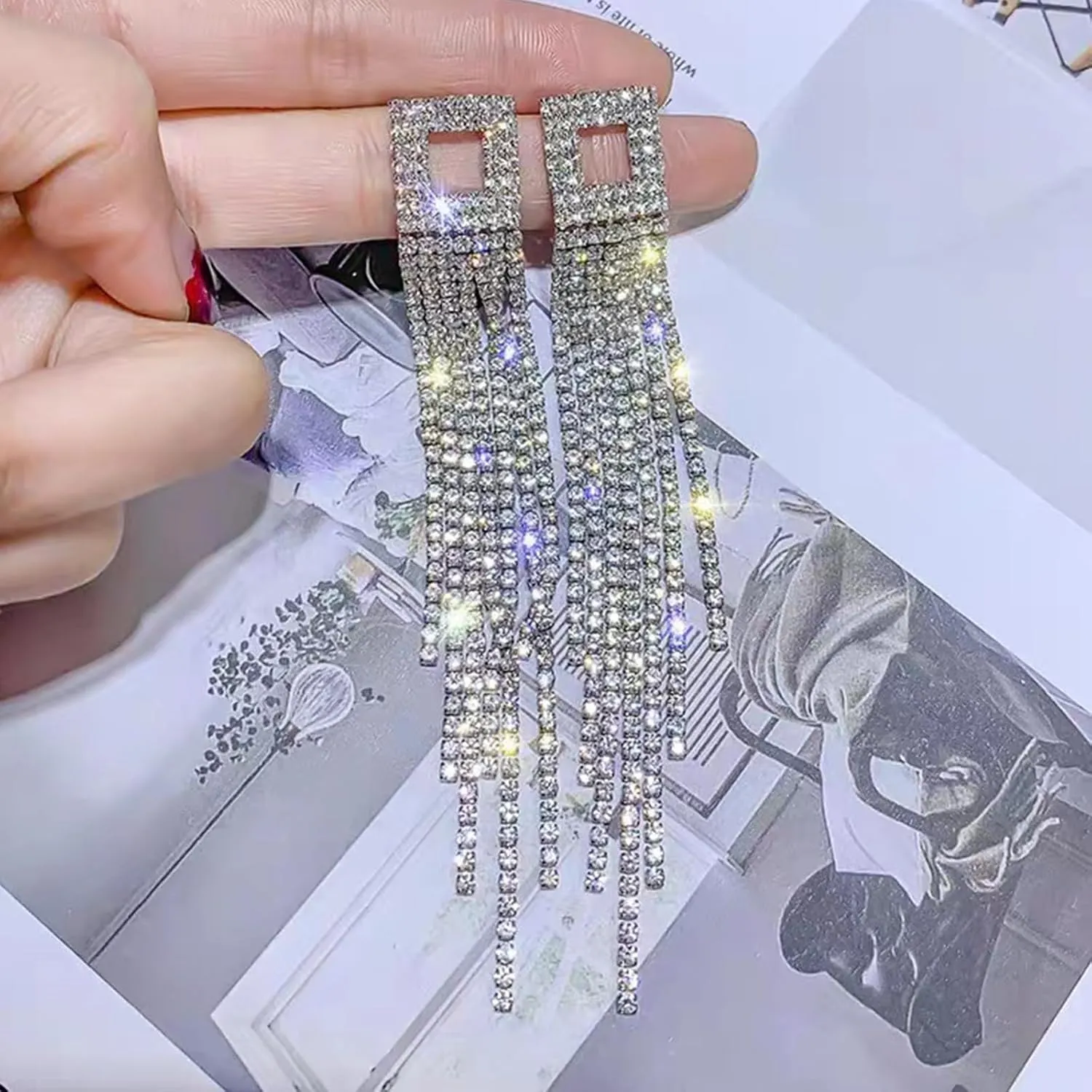 Rhinestone Drop Earrings for Women Sparkly Long Tassel Earrings Dangling Crystal Statement Prom Earrings Wedding Party Dress Outfit Jewerly Gifts