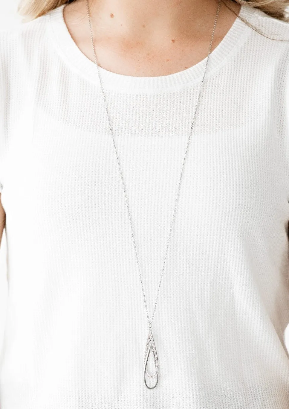   Step Into The Spotlight Pink Necklace Set